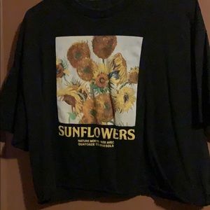 Black cropped T-shirt